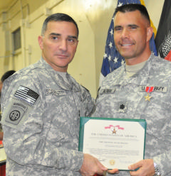 Lt Col receives bronze star