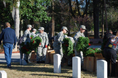 cadets unload wreaths